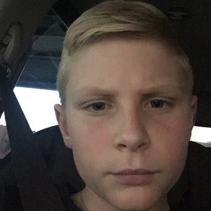 Meet your Posher, Easton