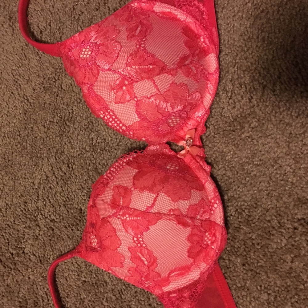 32c Victoria's Secret bra