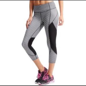 EUC Athleta Velocity capris