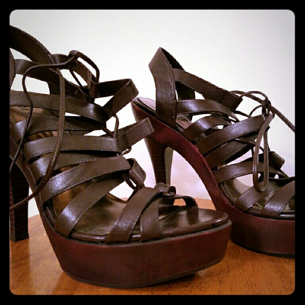Bakers strapy brown heels
