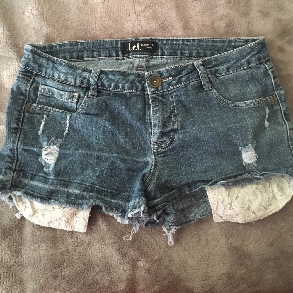 Size 9 Junior Shorts