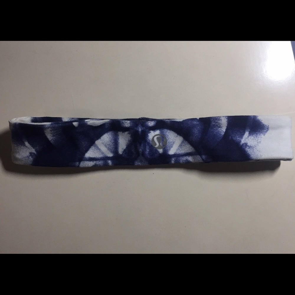 Patterned lulu lemon headband