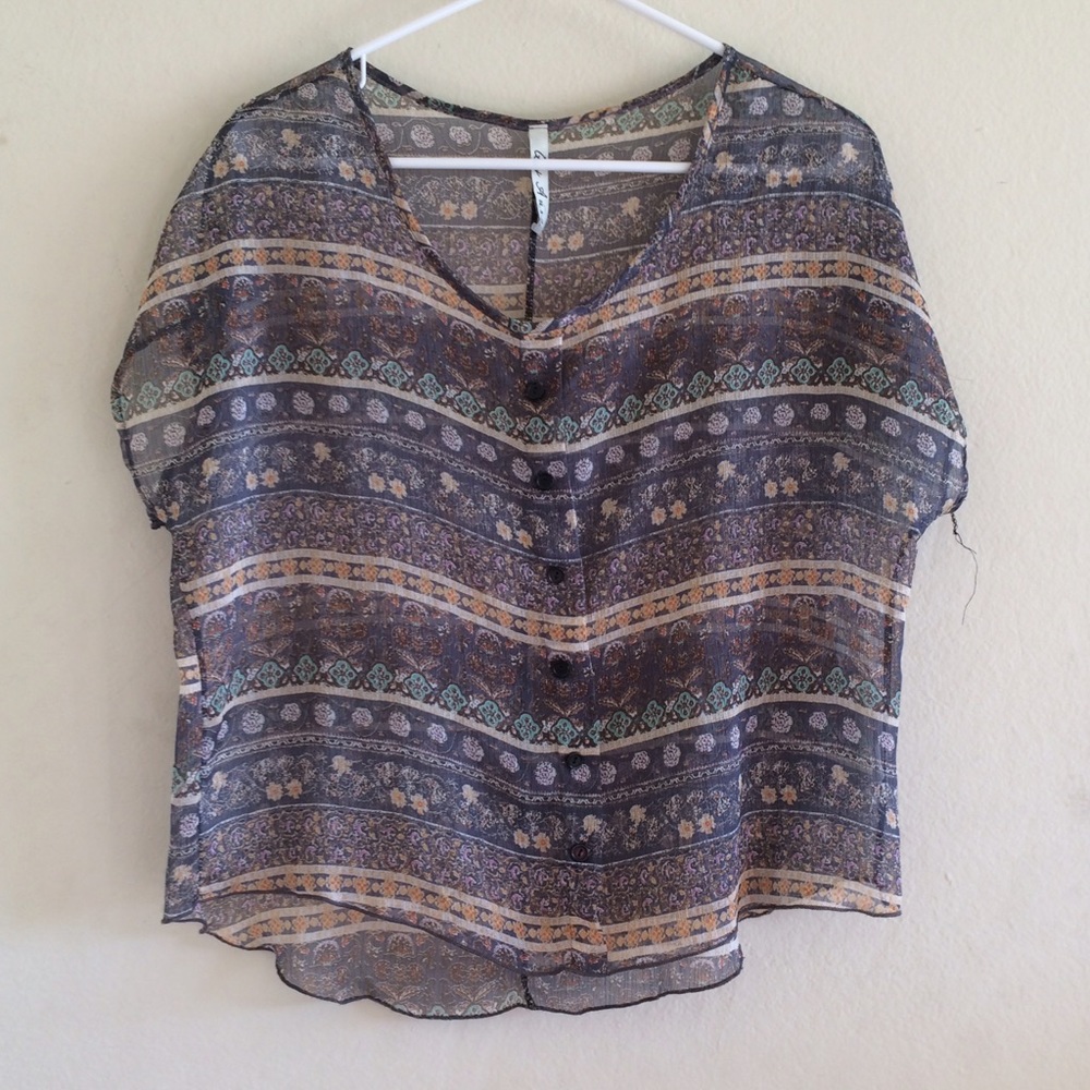 Patterned top