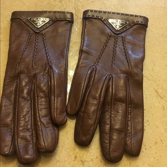 Prada Other - A pair of genuine Prada ladies gloves