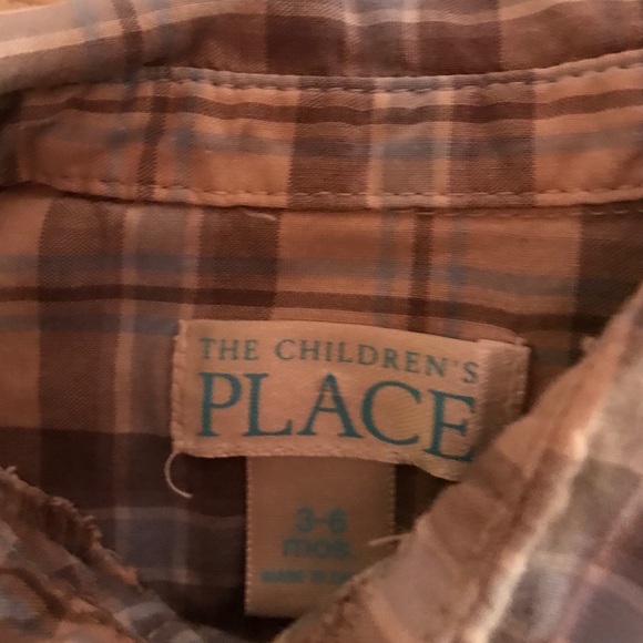 3 button down shirts and skinny jeans - Picture 2 of 4