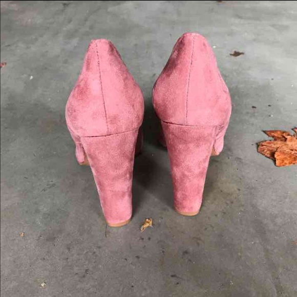 Mauve pointy toe chunky heels slip on pump - Picture 3 of 4