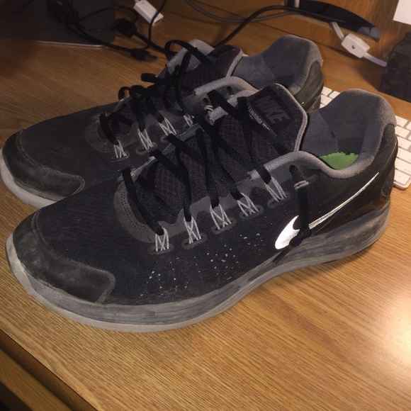 Black Nike Lunarglide 4 Running Shoes - Picture 2 of 4