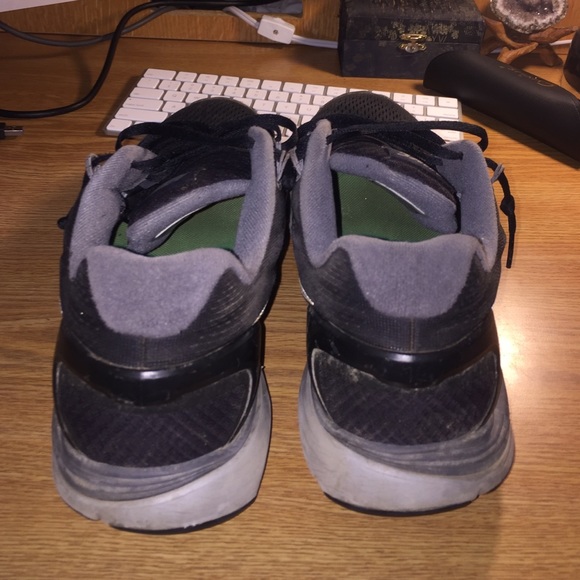 Black Nike Lunarglide 4 Running Shoes - Picture 4 of 4