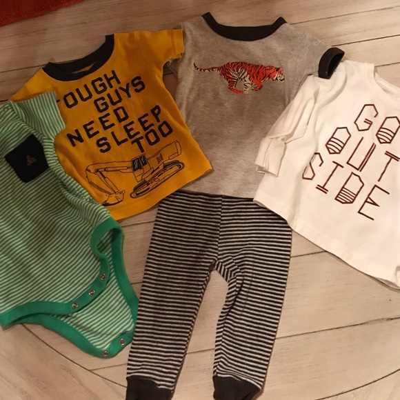 T-shirts and jams bundle - Picture 1 of 4