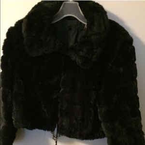 Faux fur black cropped