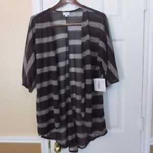 NWT LulaRoe Black and Grey Striped Lindsey! Sz M