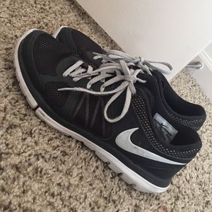 Black Nike FitSole Running Shoes