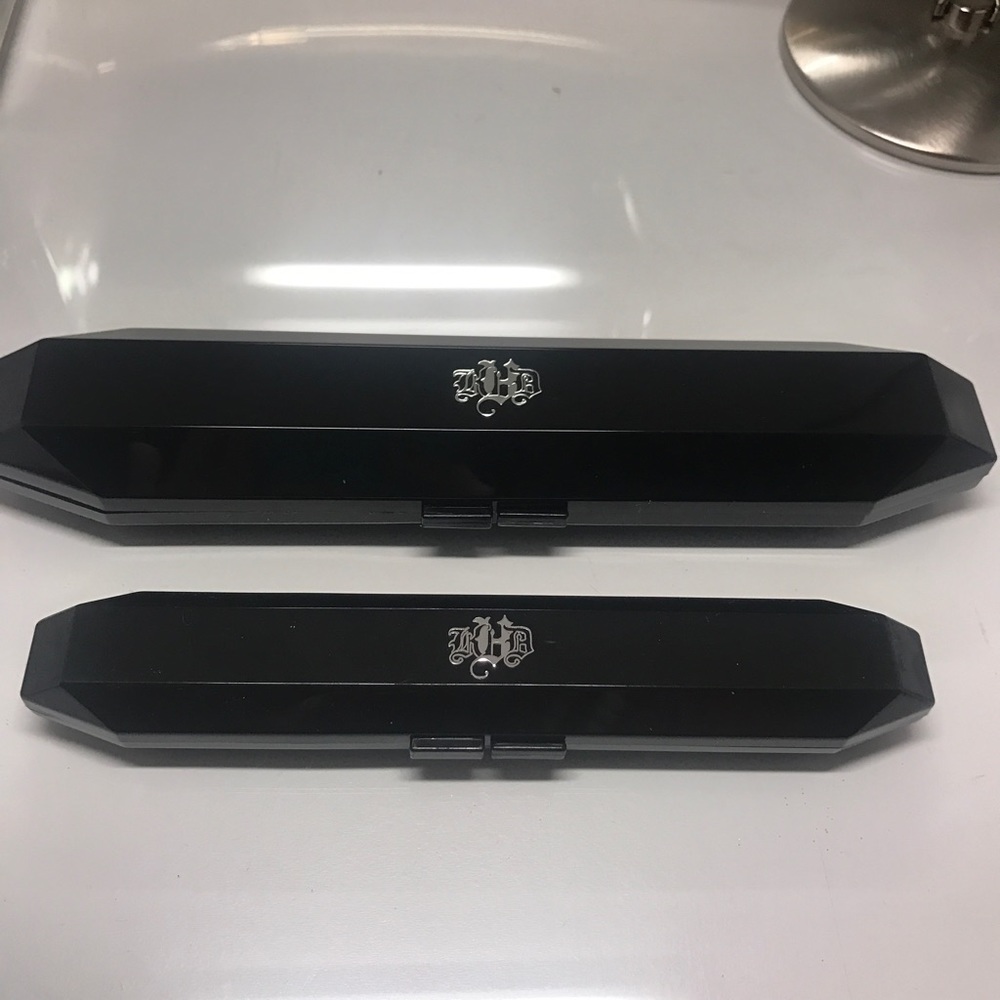 2 Kat Von D plastic Coffin Brush Cases (only) 🔮