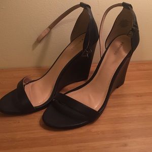 Express Black wedge heel