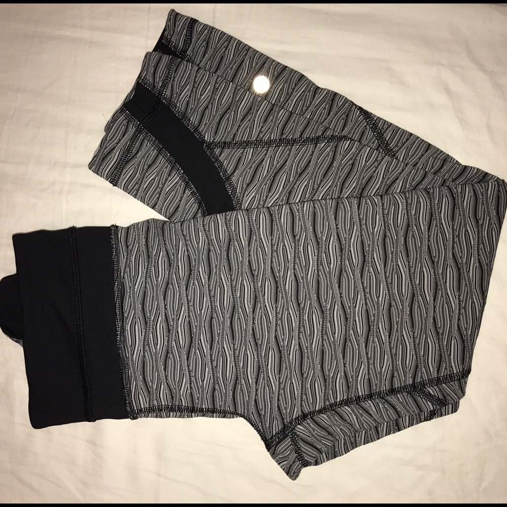 Lululemon run inspire crop 4