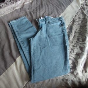 BNWT Skinny Jeans