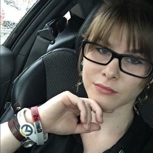 Meet your Posher, Lynne