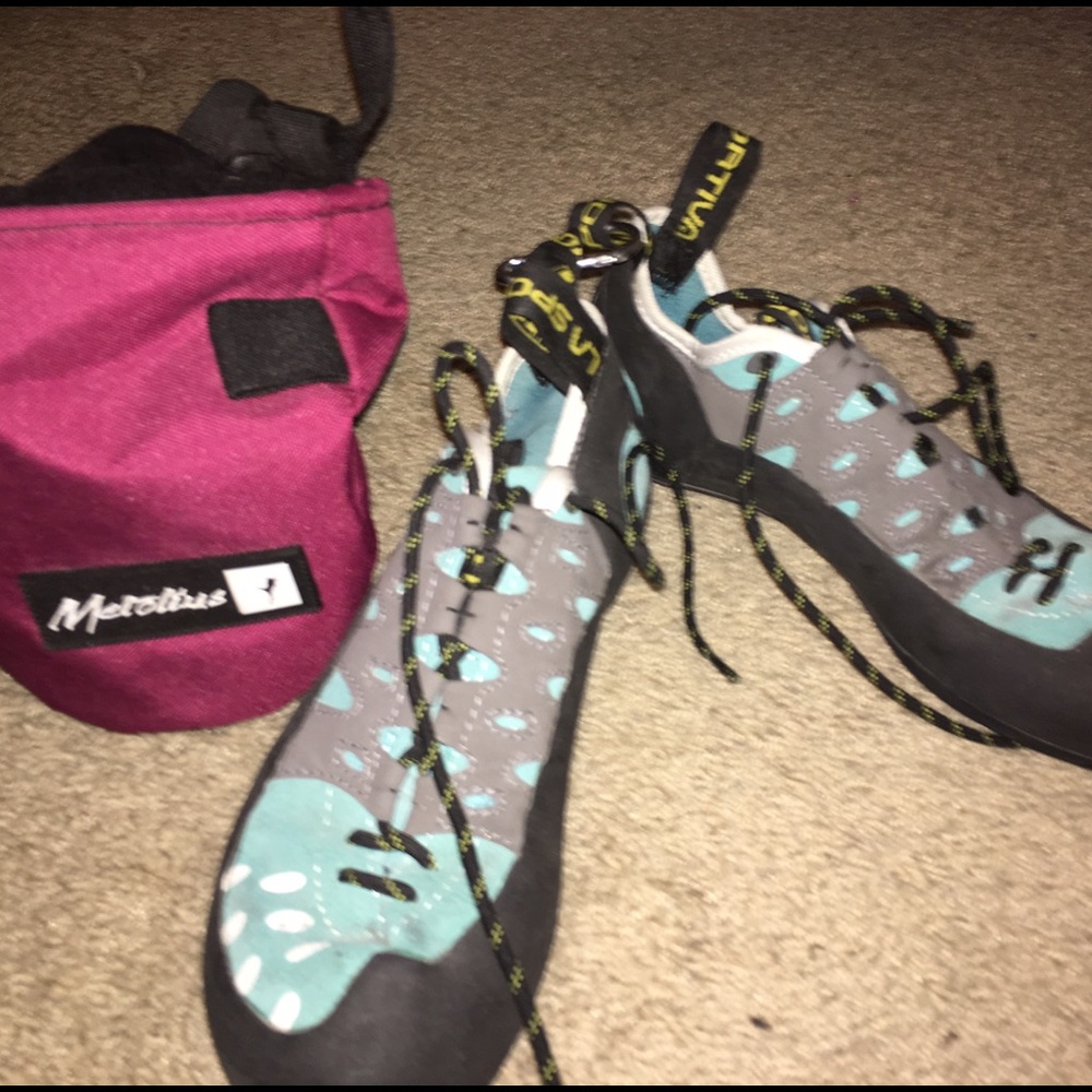 La sportiva women's climbing shoes