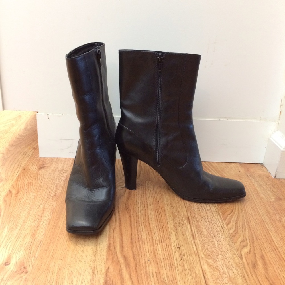 💕HP! Leather heeled boots