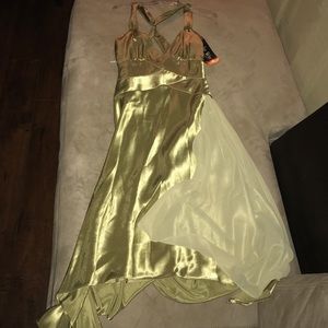 Lovely light green cocoktail dress