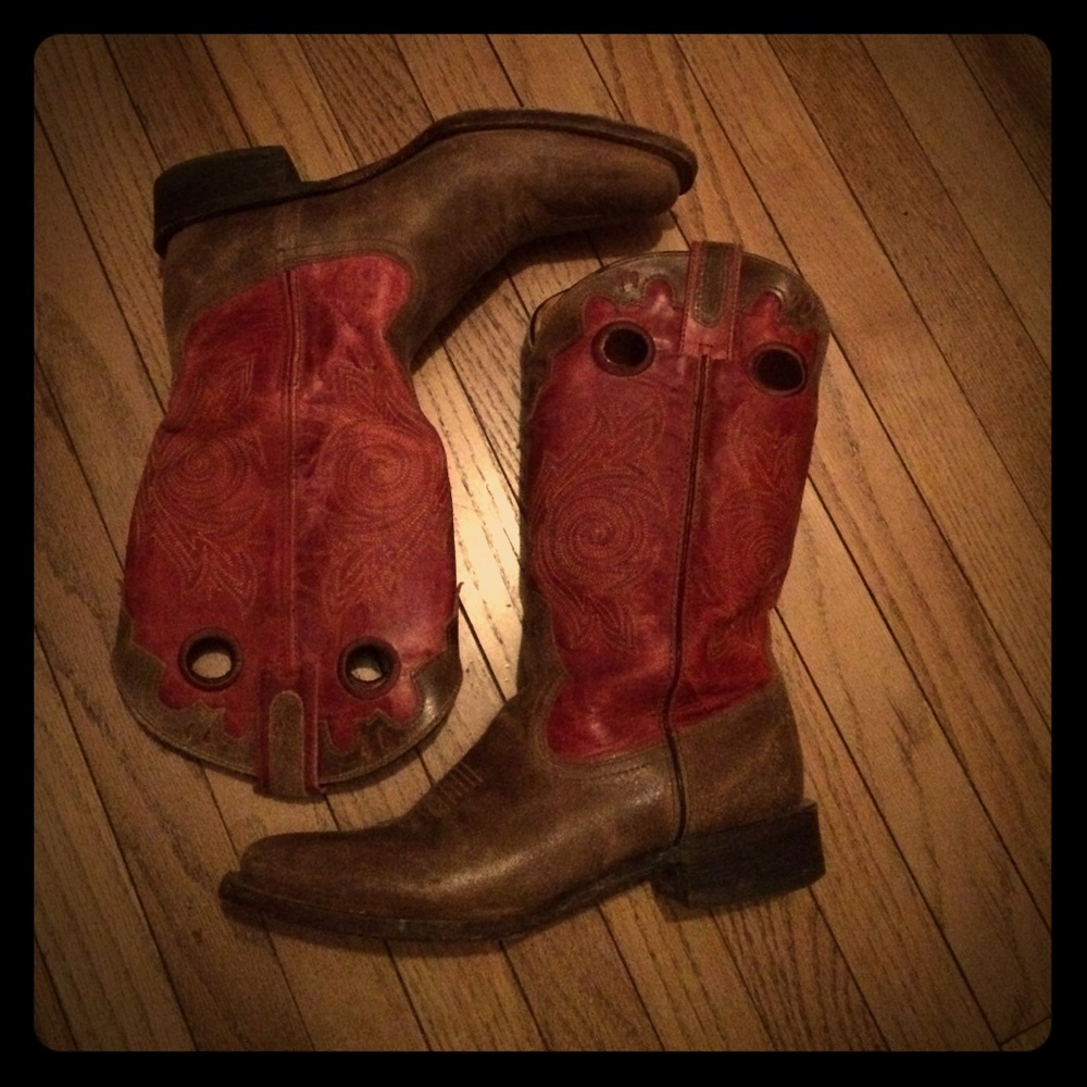 Square toed cowboy boots!