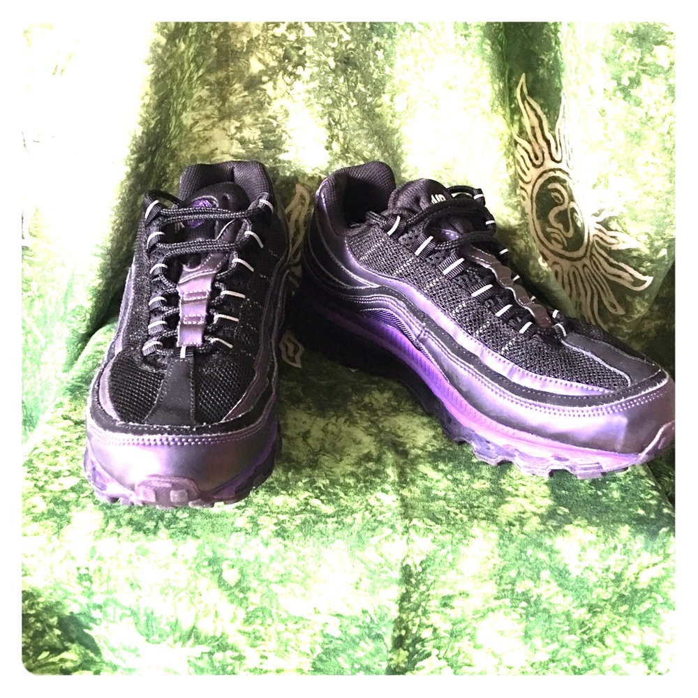 Nike- Air Max 24-7- Black and Purple