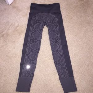 Lululemon Ebb to Street size 4