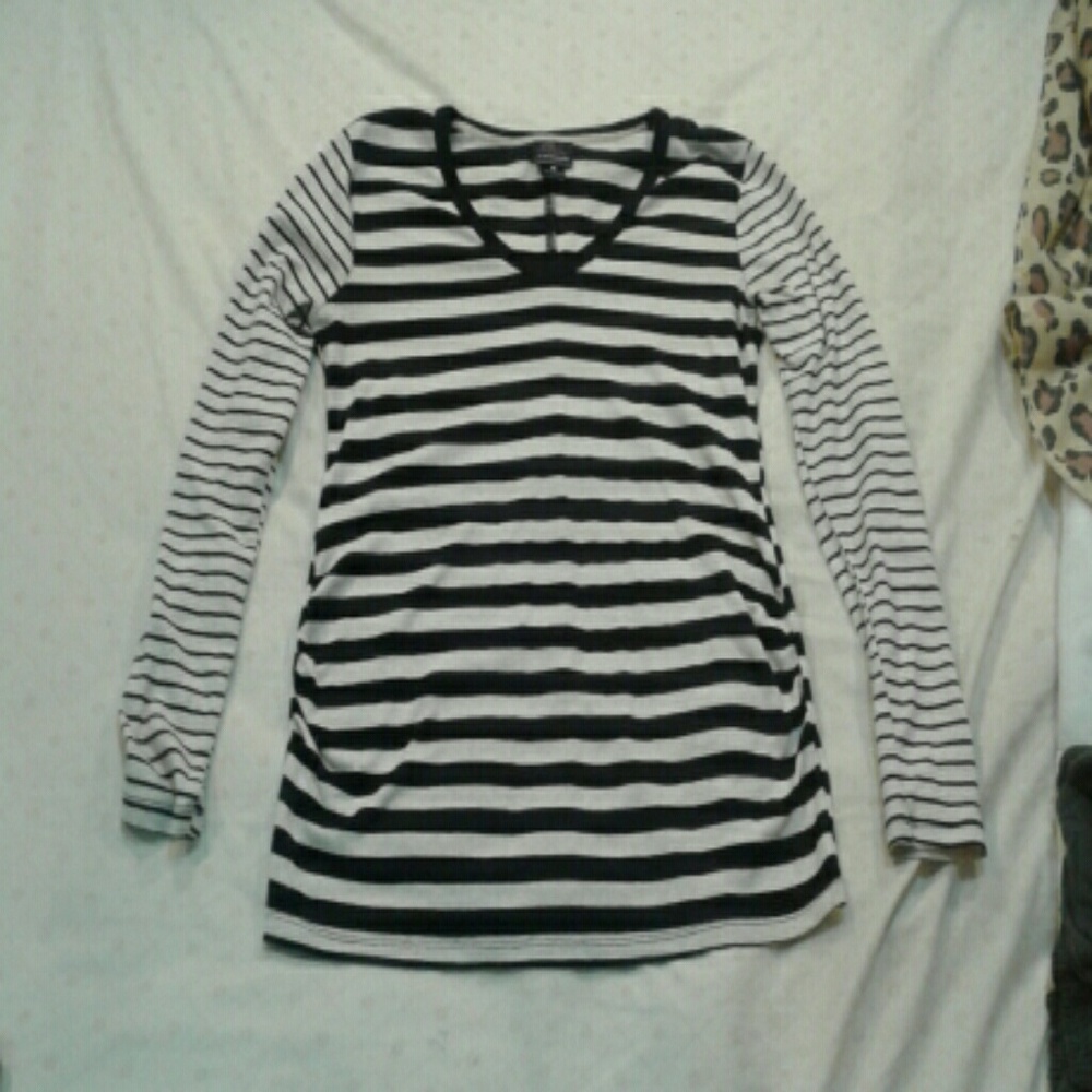 Gently used long sleeve maternity shirt