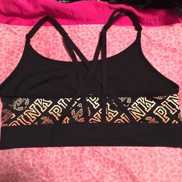 Pink VS sports Bra - Picture 2 of 4