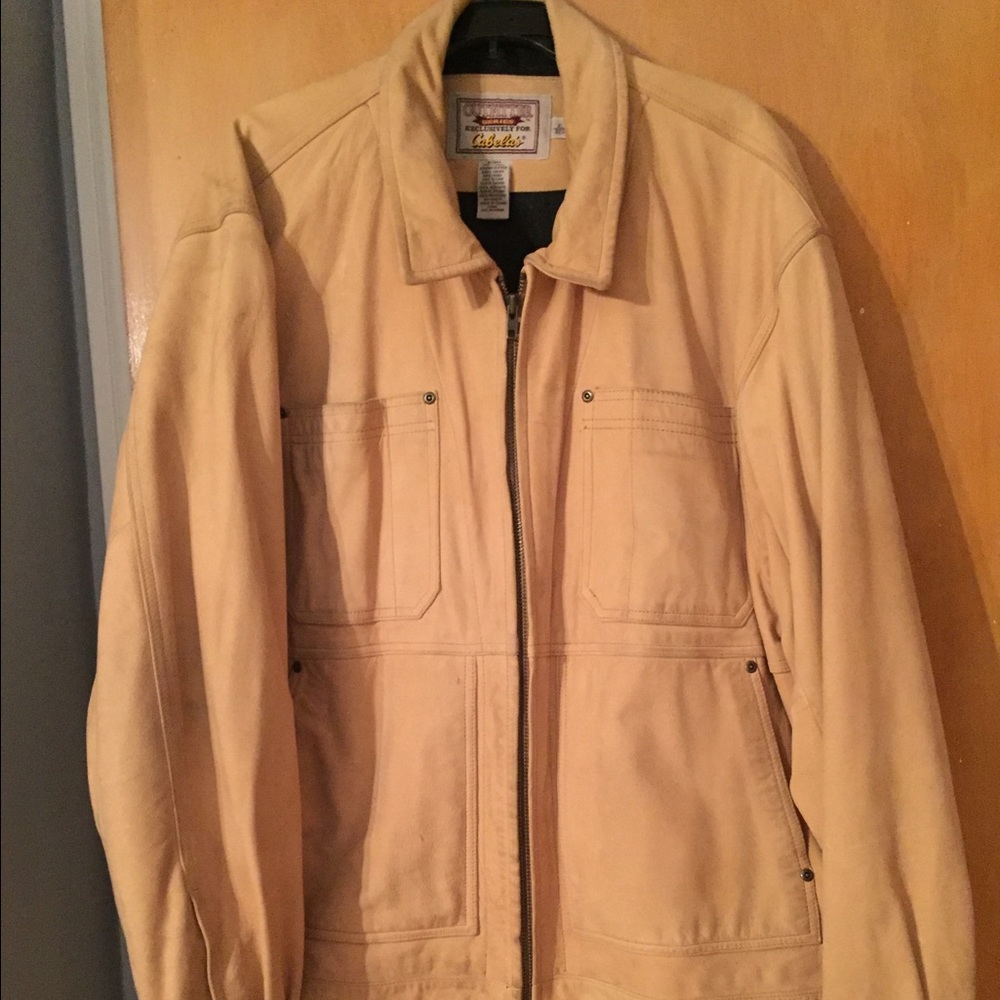 Cabela's Men's tan suede leather jacket, size XL