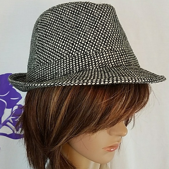 5 4 30  Black and white print fedora - Picture 3 of 6