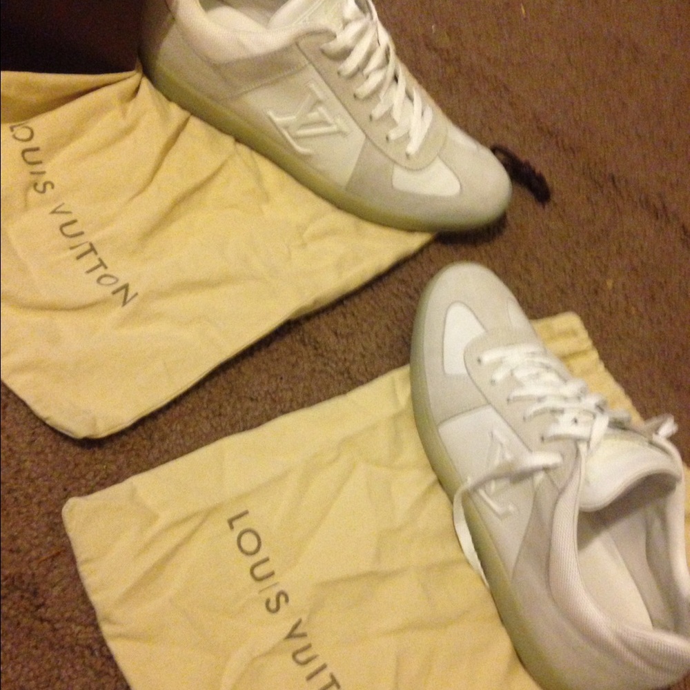 White offshore Louis Vuitton sneakers