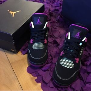 Air Jordan 4 Retro 30th GG "Fuschia"