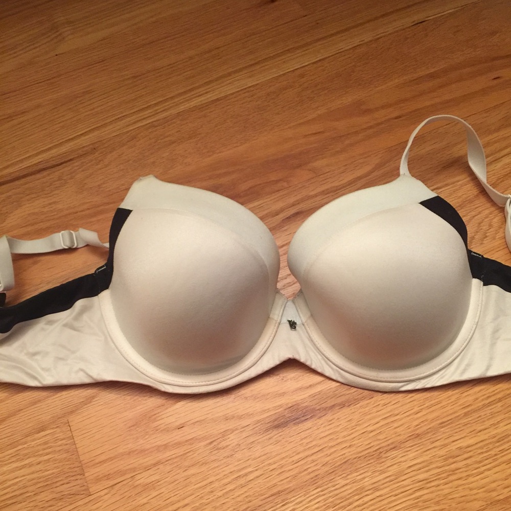 VS Fabulous black & white bra