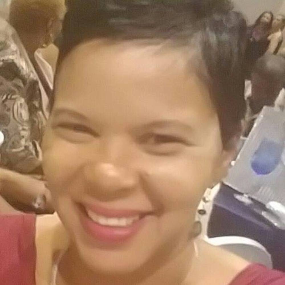 Meet your Posher, Bobbie