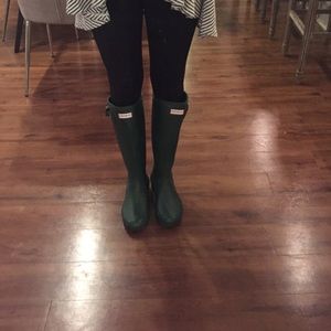 Hunter Original Tour rain boots