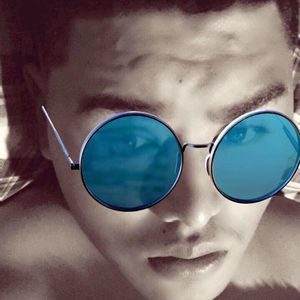 Meet your Posher, Christopher