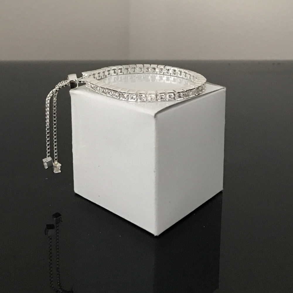 Premier Designs Crystal Bracelet