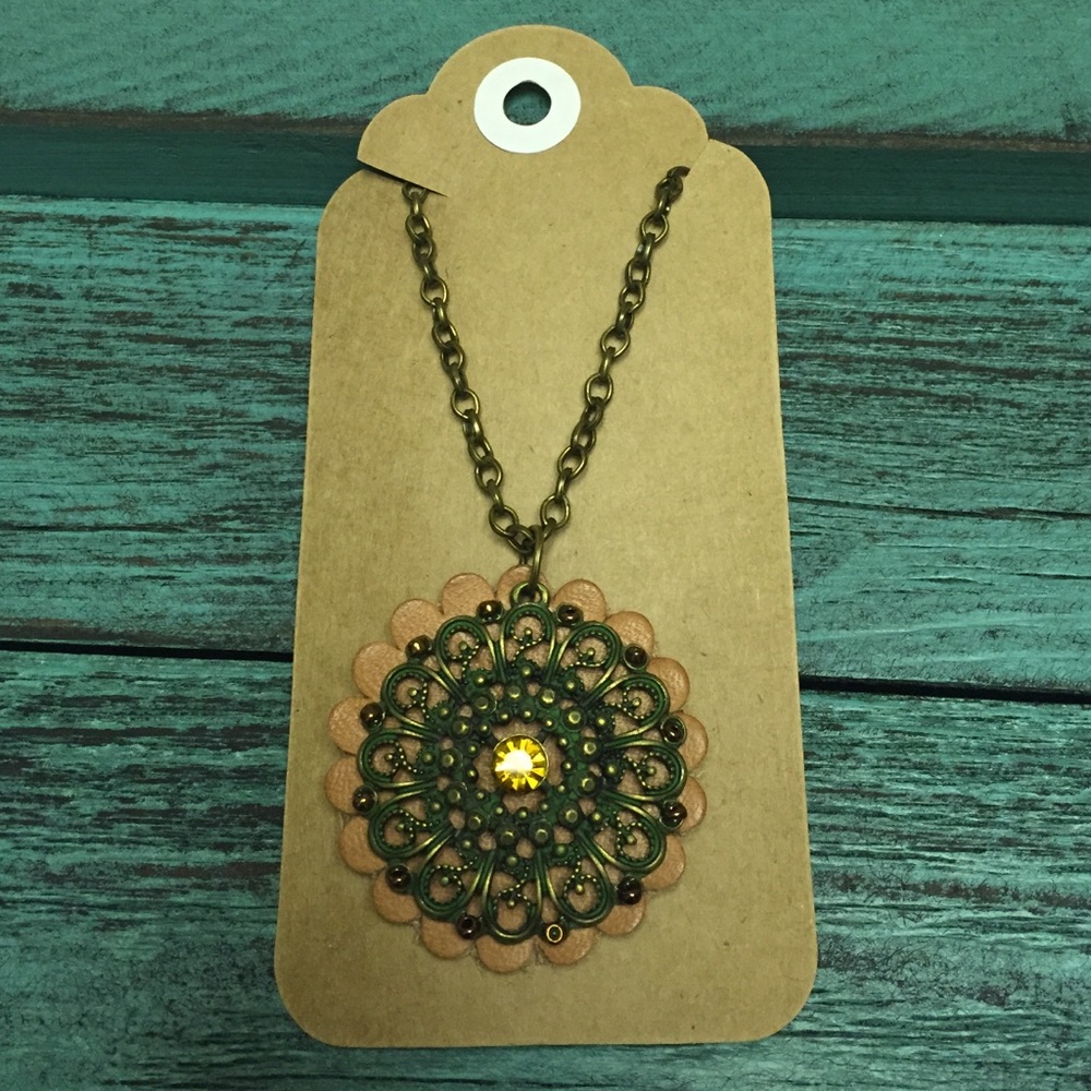 Green floral necklace