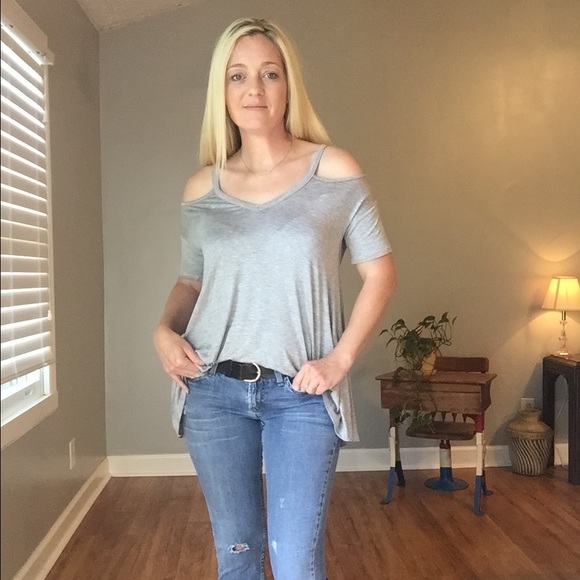 Cold Shoulder Top - Picture 2 of 7