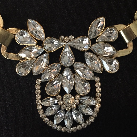 Statement Necklace - Picture 2 of 4