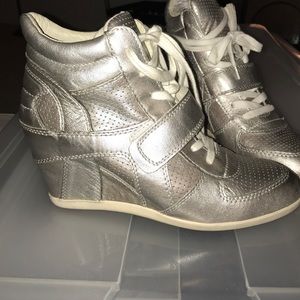 Ash wedge sneakers in pewter/silver 41- fits 10