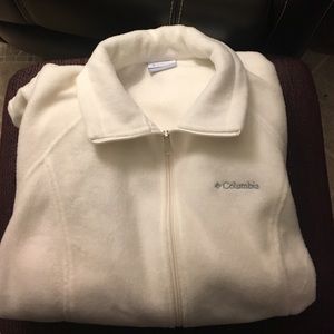 PRICE REDUCTION! 👇☄️ COLUMBIA FLEECE