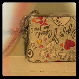 Coach Poppy Wristlet