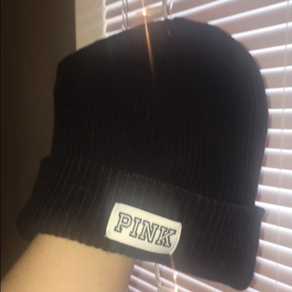 VS beanie