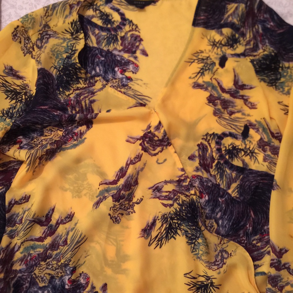 Guess brand dress top