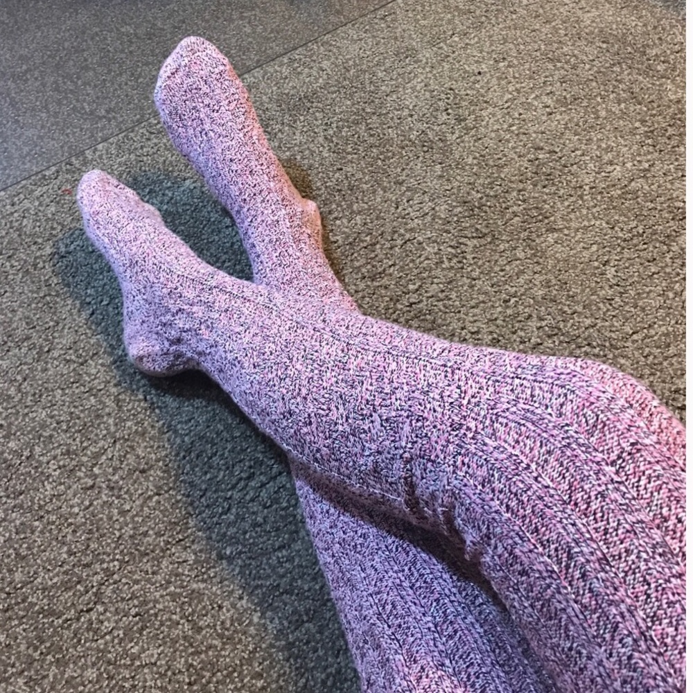 ❌SOLD❌ Peony & Moss Cable Knit Thigh Highs - Picture 8 of 8