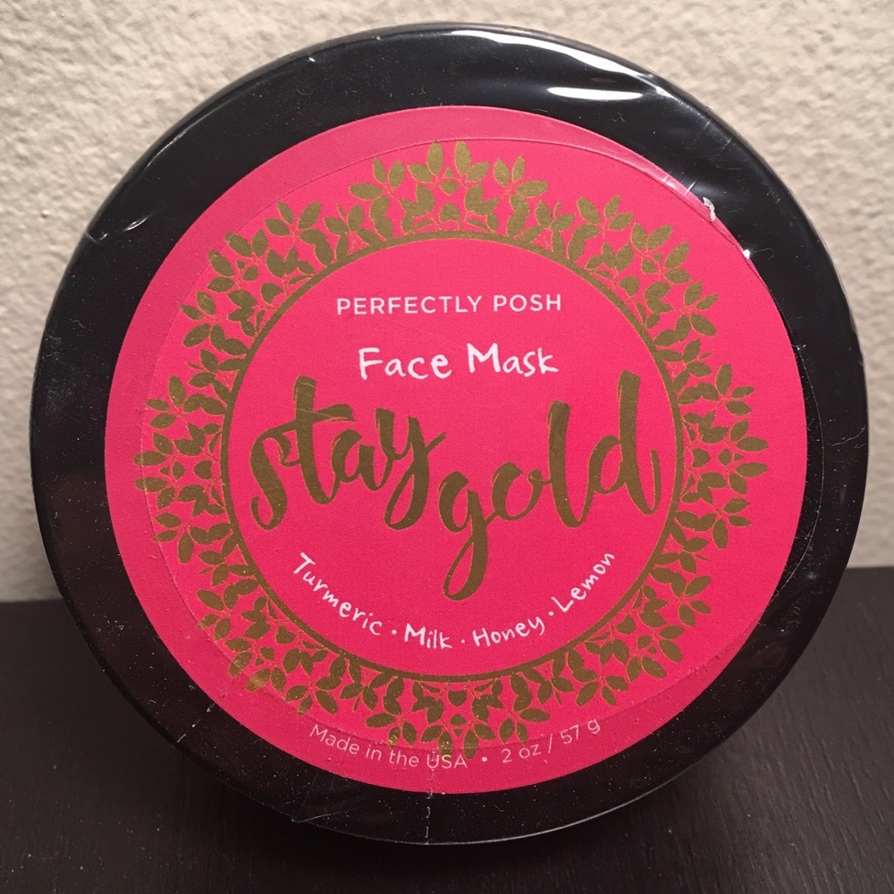 Perfectly Posh Stay Gold Face Mask