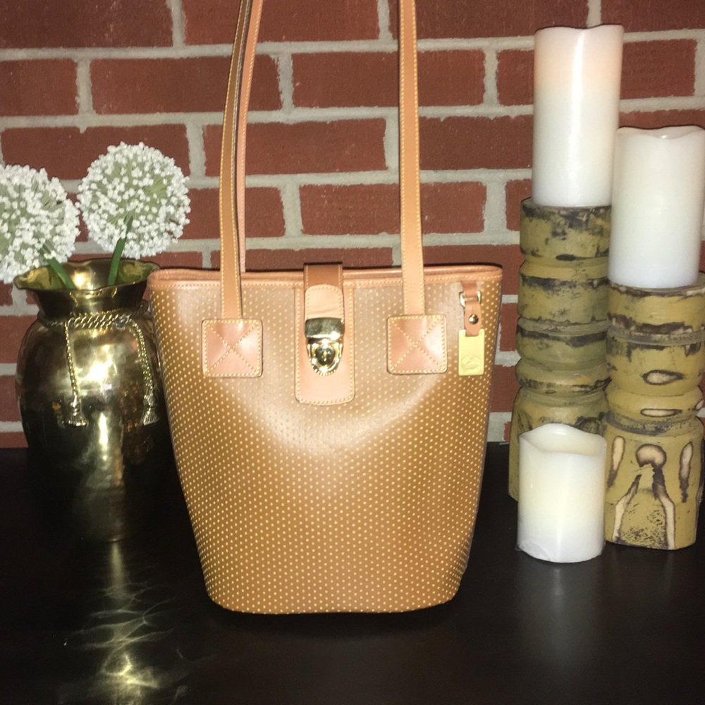 ⚡️1 HOUR⚡️SALE 💥 Beautiful Dooney & Bourke NWOT