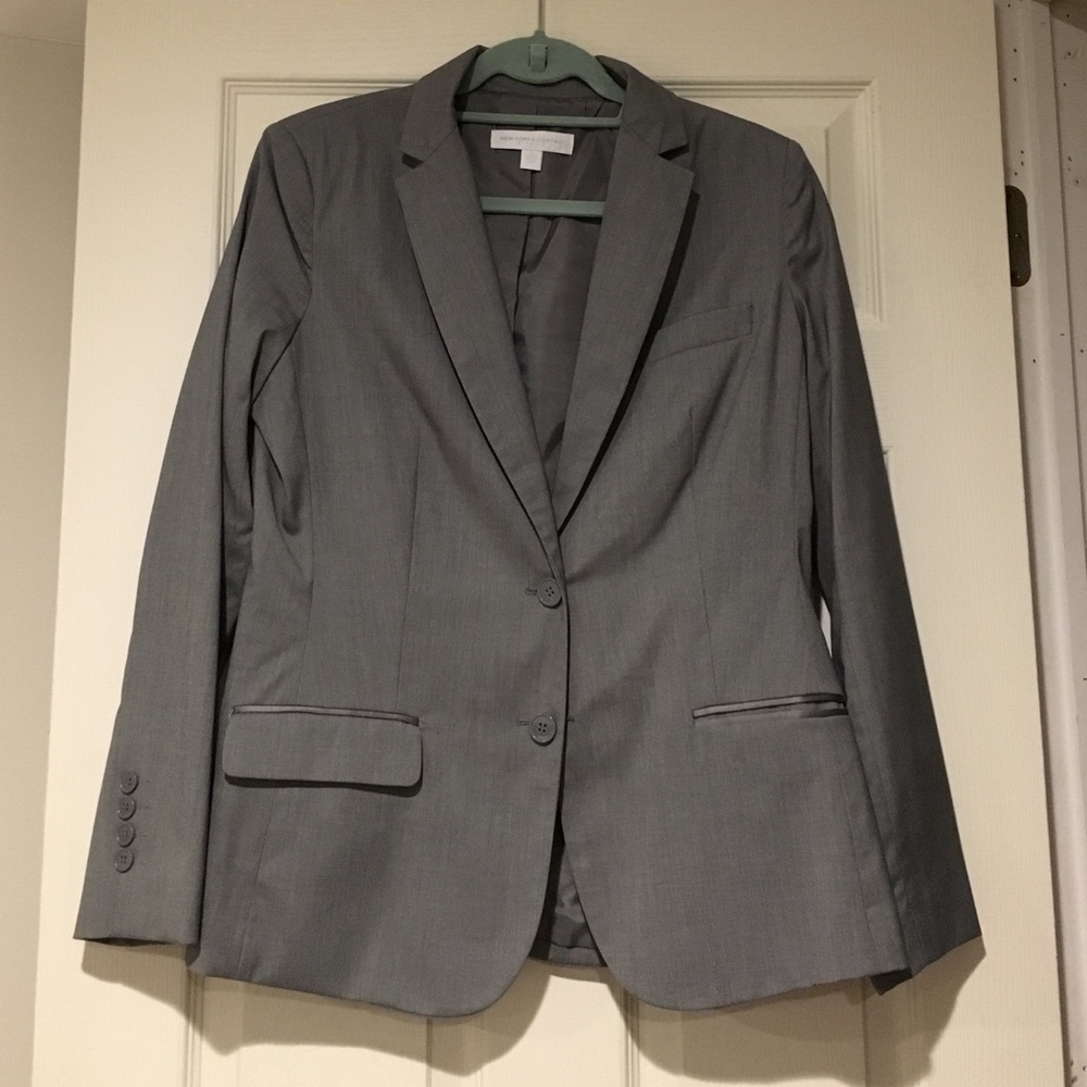 Grey blazer